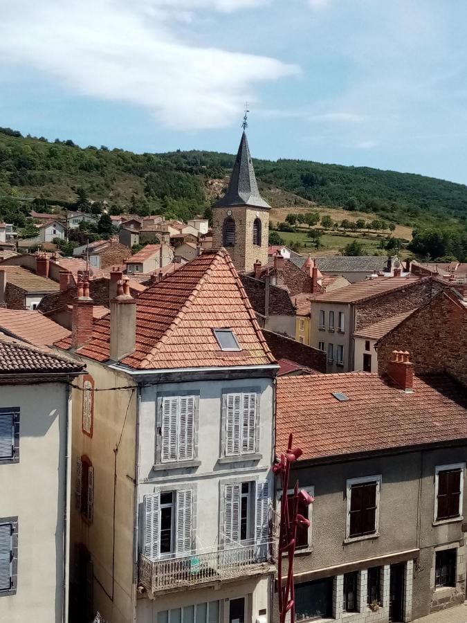 Appartamento Coquelicot Massiac Esterno foto